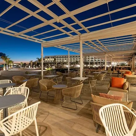 Barcelo Hotel *